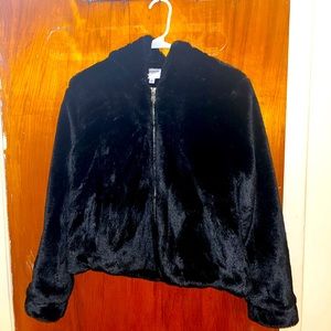 FINAL CUT‼️DONATING SOON‼️ NWOT Kensie Jeans Faux Fur Jacket